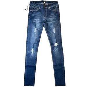 Women’s Junior size 5 blue jeans